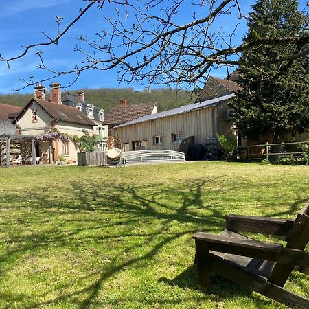 Pool House-L'Hirondelle De Sermizelles- Grand Jardin, Calme Et Nature Aux Portes Du Morvan Bagian luar foto