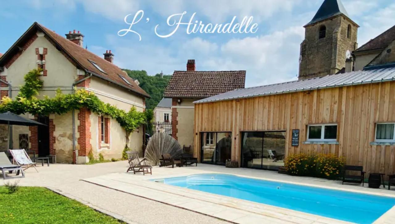 Pool House-L'Hirondelle De Sermizelles- Grand Jardin, Calme Et Nature Aux Portes Du Morvan Bagian luar foto