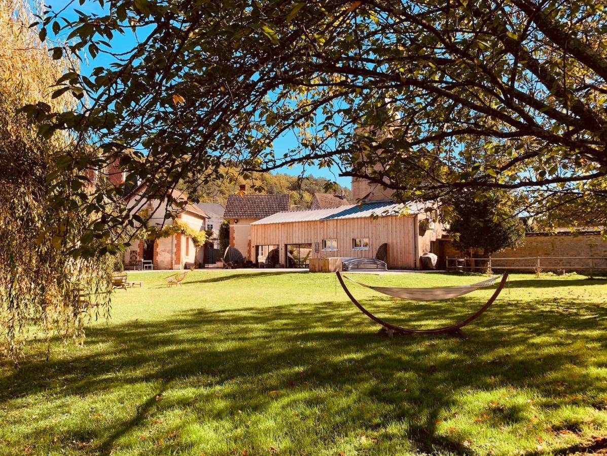 Pool House-L'Hirondelle De Sermizelles- Grand Jardin, Calme Et Nature Aux Portes Du Morvan Bagian luar foto